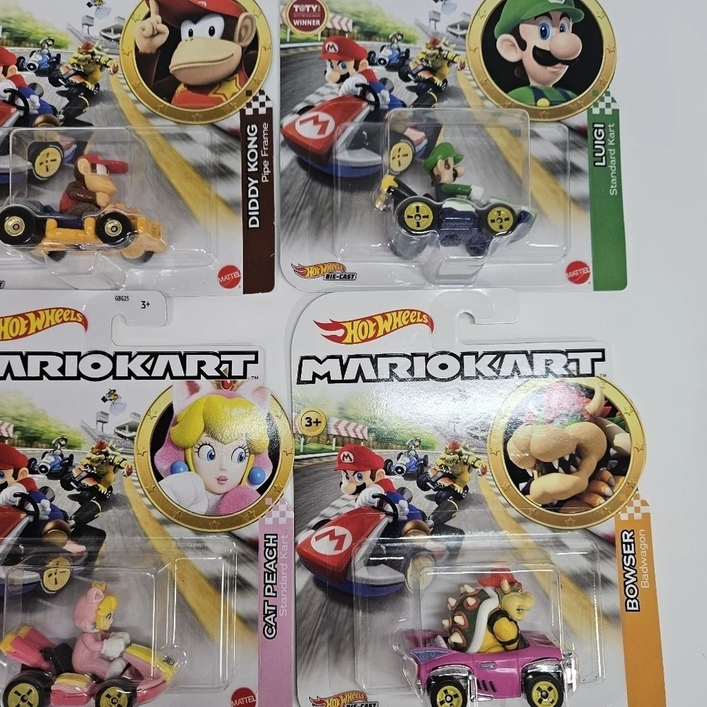NEW Hot Wheels Mario Kart Lot 7 Toad Peach Donkey Kong Bowser Luigi Diddy Kong